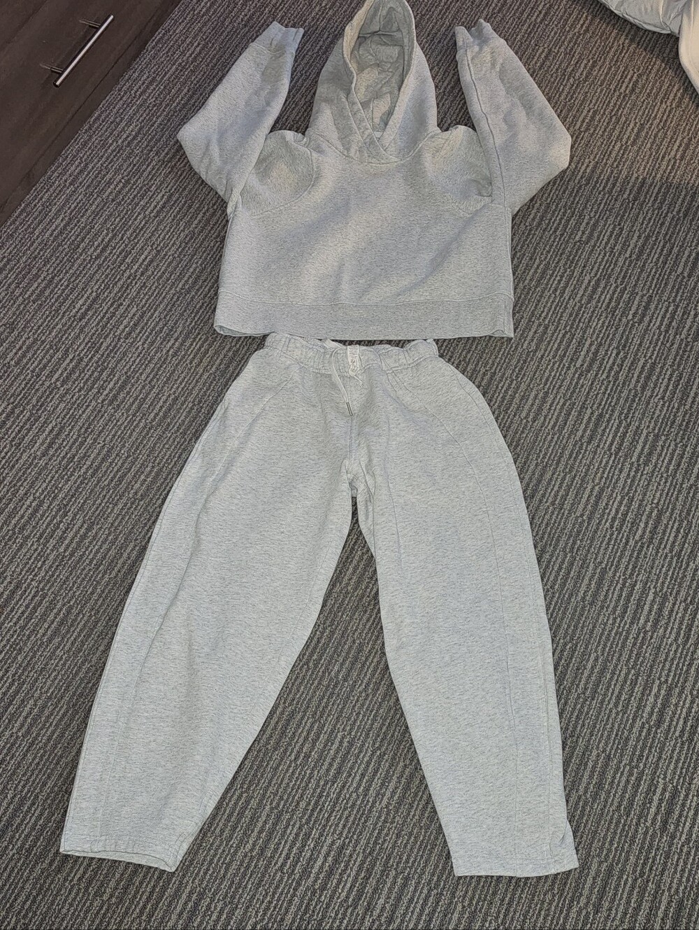 2 Piece Set :Lululemon Cropped Hoodie & Barrel-Leg Pant Xs - Picture 14 of 16